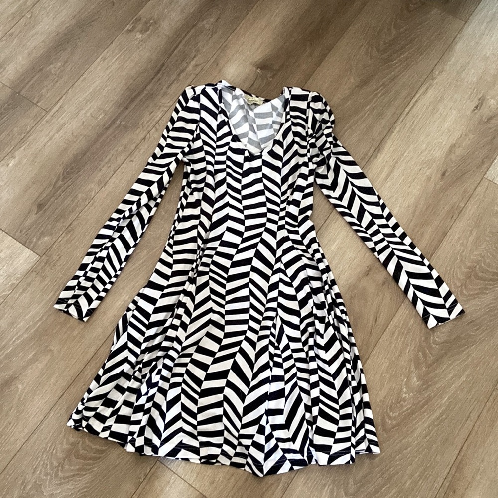 Cecico women casual Dress Small